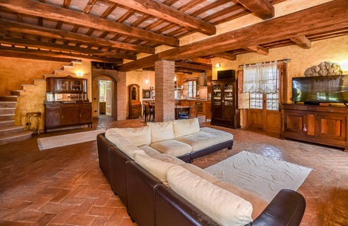Corbara House | 200 m² House ∙ 3 bedrooms ∙ 6 guests