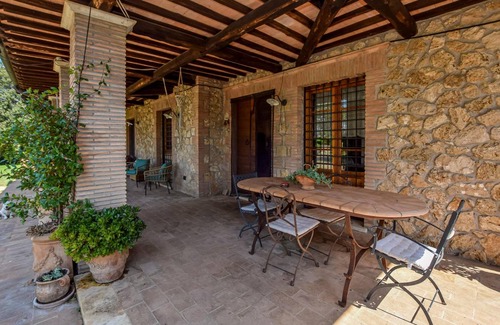Corbara House | 200 m² House ∙ 3 bedrooms ∙ 6 guests