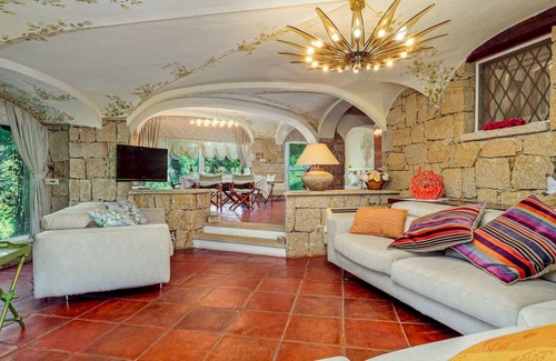 Baja Sardinia Villa | 200 m² Villa ∙ 3 bedrooms ∙ 6 guests