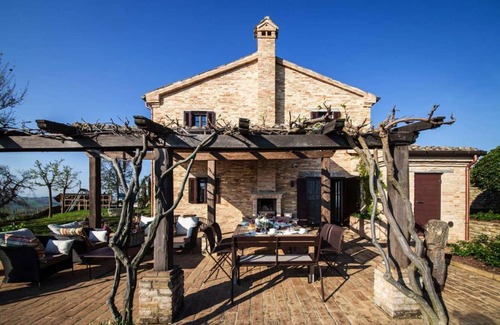San Marcello Villa | 200 m² Villa ∙ 3 bedrooms ∙ 10 guests