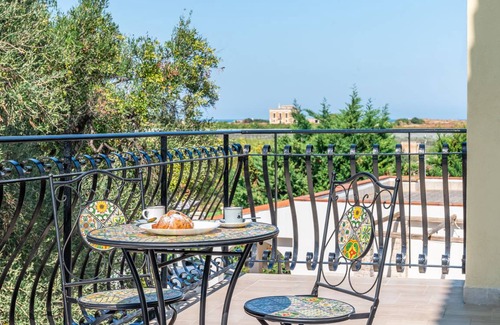 Bisceglie Villa | 200 m² Villa ∙ 4 bedrooms ∙ 10 guests