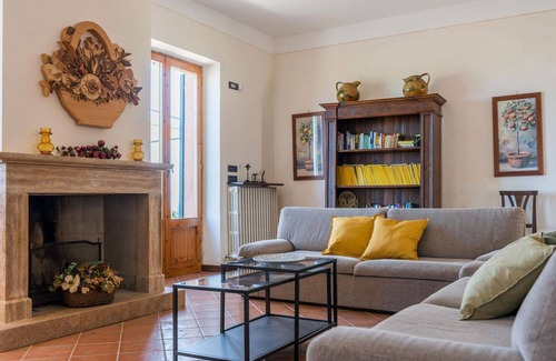 Cantalupo Villa | 200 m² Villa ∙ 5 bedrooms ∙ 9 guests