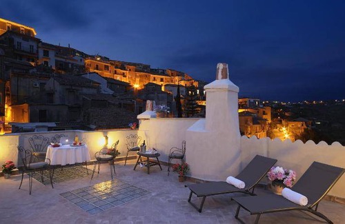 Castellabate Historic Centre Apartment | 220 m² Apartment ∙ 4 bedrooms ∙ 8 guests
