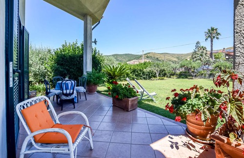 Alani House | 220 m² House ∙ 3 bedrooms ∙ 7 guests