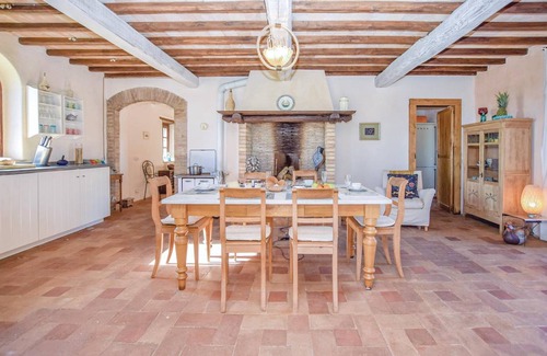 Orvieto House | 220 m² Maisonette ∙ 3 bedrooms ∙ 6 guests