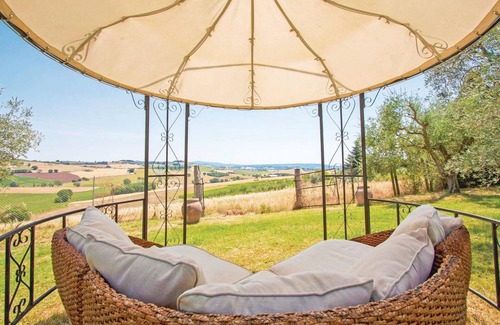 Castiglione del Lago House | 230 m² House ∙ 6 bedrooms ∙ 12 guests