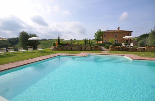 Trequanda Villa | 240 m² Villa ∙ 5 bedrooms ∙ 10 guests