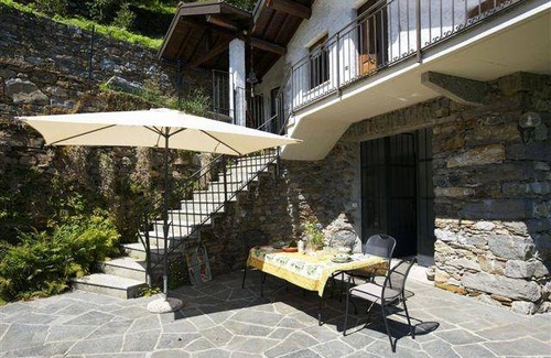 Cannobio Villa | 240 m² Villa ∙ 5 bedrooms ∙ 6 guests