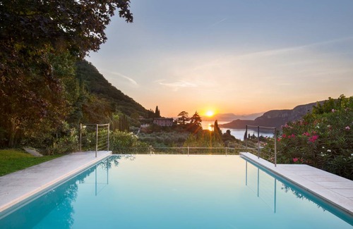 Garda Villa | 240 m² Villa ∙ 5 bedrooms ∙ 10 guests