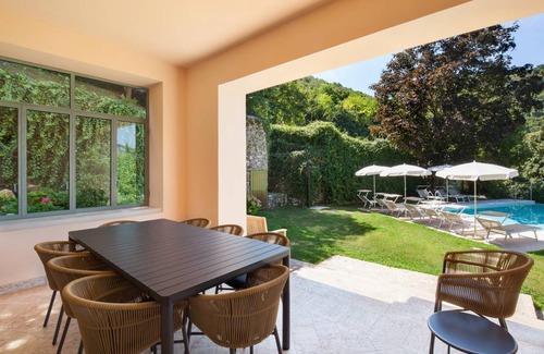 Garda Villa | 240 m² Villa ∙ 5 bedrooms ∙ 10 guests