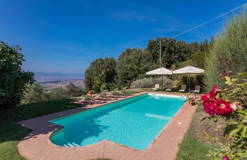 Gambassi Terme Villa | 240 m² Villa ∙ 4 bedrooms ∙ 8 guests