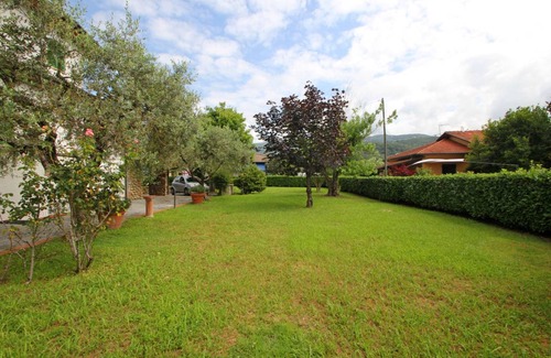 Castelnuovo Magra Villa | 250 m² Villa ∙ 4 bedrooms ∙ 8 guests
