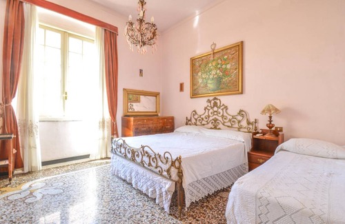 Sestri Ponente Apartment | 250 m² Apartment ∙ 3 bedrooms ∙ 8 guests