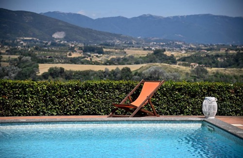 Calvi di Umbria House | 250 m² Farmhouse ∙ 4 bedrooms ∙ 8 guests