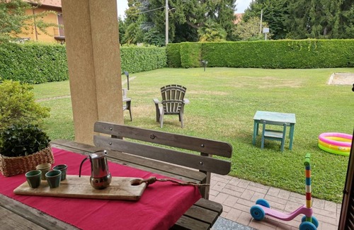 Travedona-Monate House | 250 m² House ∙ 4 bedrooms ∙ 8 guests