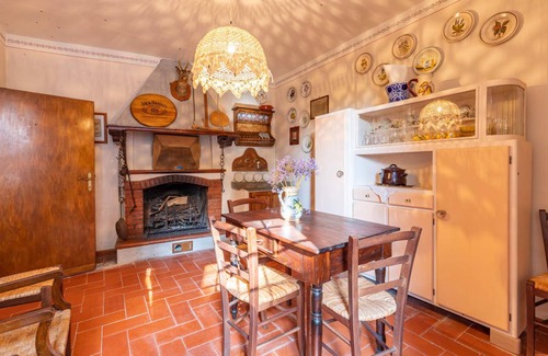 Saturnana House | 250 m² House ∙ 5 bedrooms ∙ 8 guests