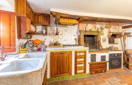 Saturnana House | 250 m² House ∙ 5 bedrooms ∙ 8 guests