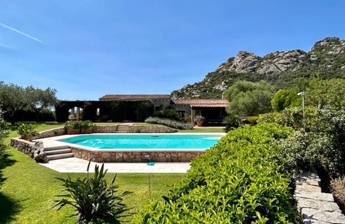 Arzachena Villa | 250 m² Villa ∙ 4 bedrooms ∙ 8 guests