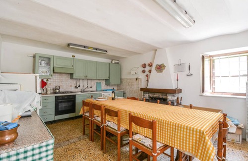 Berceto House | 260 m² House ∙ 5 bedrooms ∙ 10 guests