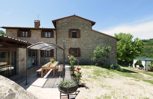 Valfabbrica Villa | 270 m² Villa ∙ 6 bedrooms ∙ 12 guests