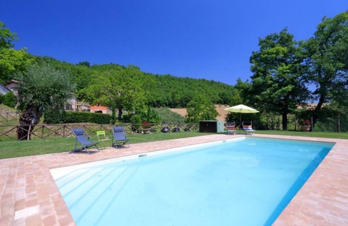 Serrapetrona House | 280 m² House ∙ 6 bedrooms ∙ 12 guests