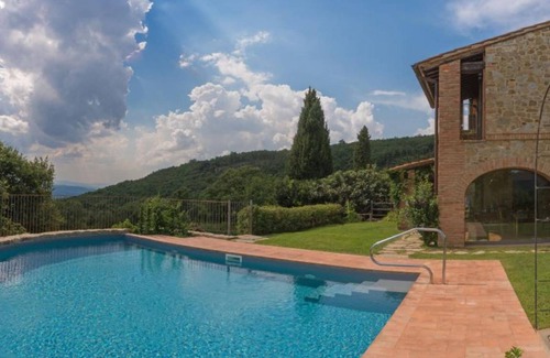Arezzo Villa | 280 m² Villa ∙ 5 bedrooms ∙ 10 guests