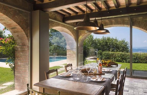 Arezzo Villa | 280 m² Villa ∙ 5 bedrooms ∙ 10 guests
