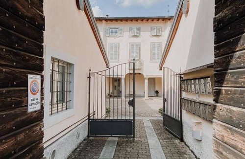 Costa di Mezzate Apartment | 30 m² Apartment ∙ 1 bedroom ∙ 2 guests