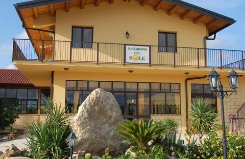 Carlentini House | 30 m² Farmhouse ∙ 2 bedrooms ∙ 5 guests