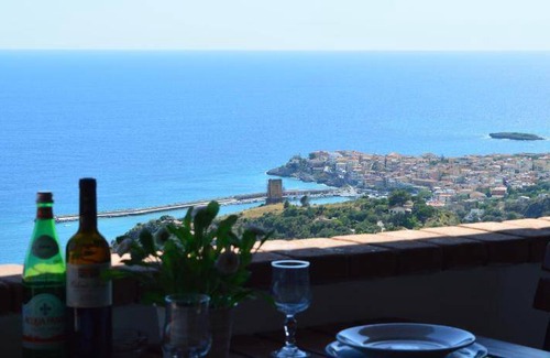 Marina Di Camerota House | 30 m² House ∙ 1 bedroom ∙ 3 guests