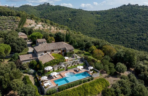 Castelnuovo Berardenga Villa | 300 m² Villa ∙ 6 bedrooms ∙ 12 guests