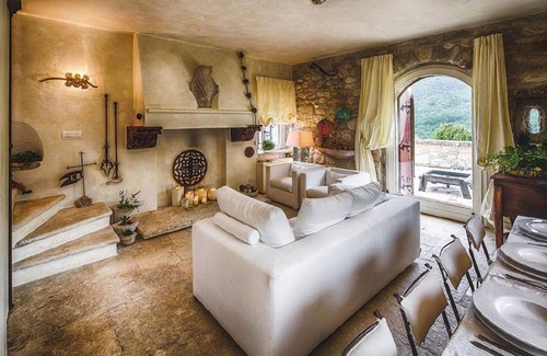 Montefortino House | 300 m² House ∙ 4 bedrooms ∙ 9 guests