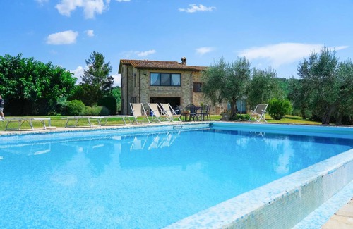 Collazzone Villa | 300 m² Villa ∙ 4 bedrooms ∙ 10 guests