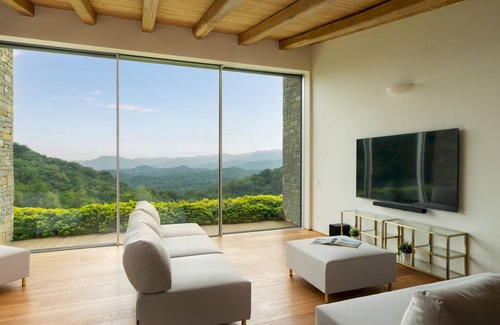 Bagnone Villa | 300 m² Villa ∙ 5 bedrooms ∙ 10 guests