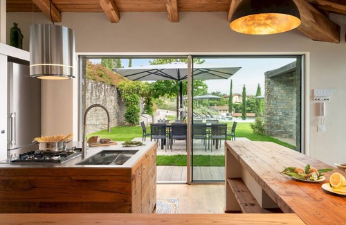 Bagnone Villa | 300 m² Villa ∙ 5 bedrooms ∙ 10 guests