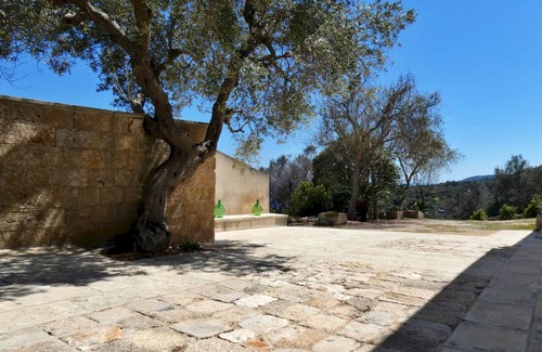 Marina di Novaglie Villa | 3000 m² Villa ∙ 3 bedrooms ∙ 5 guests