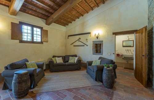 Cortona Villa | 310 m² Villa ∙ 9 bedrooms ∙ 22 guests