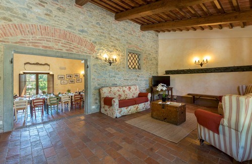 Cortona Villa | 310 m² Villa ∙ 9 bedrooms ∙ 22 guests