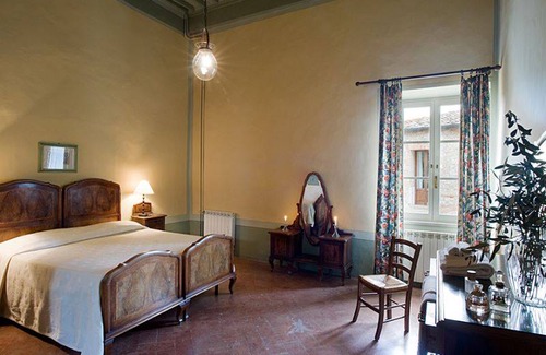 Sovicille House | 320 m² Farmhouse ∙ 7 bedrooms ∙ 13 guests