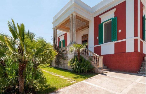 Monopoli House | 320 m² House ∙ 6 bedrooms ∙ 12 guests