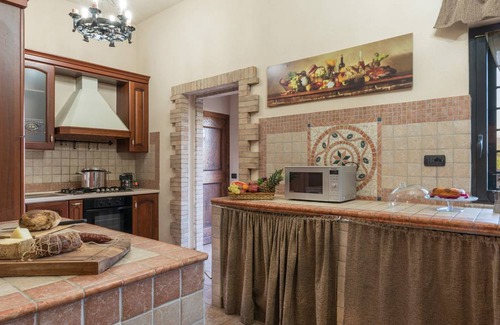 Montoro Villa | 340 m² Villa ∙ 8 bedrooms ∙ 16 guests