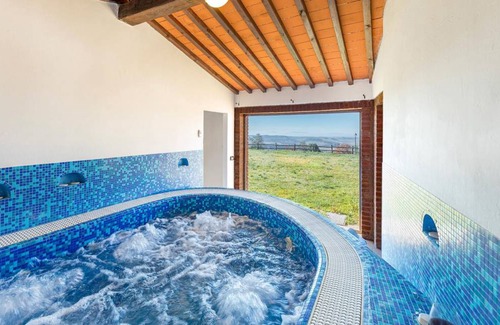 Rapolano Terme Villa | 340 m² Villa ∙ 8 bedrooms ∙ 16 guests