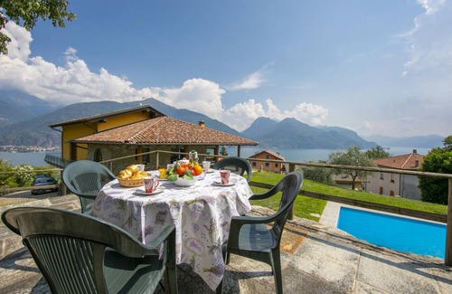 Santa Maria - Rezzonico Villa | 350 m² Villa ∙ 5 bedrooms ∙ 9 guests