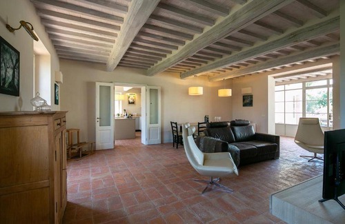 Pietraia Apartment | 350 m² Apartment ∙ 5 bedrooms ∙ 10 guests