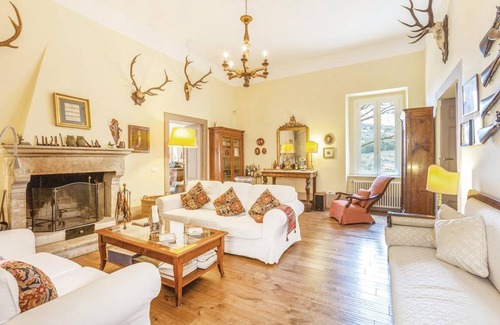 San Lorenzello House | 350 m² House ∙ 5 bedrooms ∙ 12 guests