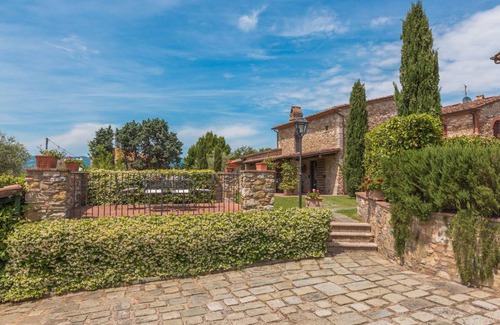 Monsummano Terme Villa | 350 m² Villa ∙ 4 bedrooms ∙ 10 guests