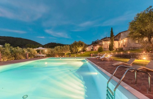Monsummano Terme Villa | 350 m² Villa ∙ 4 bedrooms ∙ 10 guests