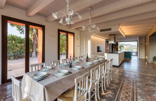 Ripatransone Villa | 350 m² Villa ∙ 6 bedrooms ∙ 14 guests