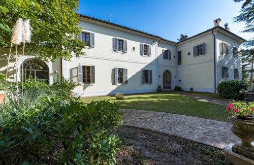 Camerino Villa | 350 m² Villa ∙ 7 bedrooms ∙ 13 guests