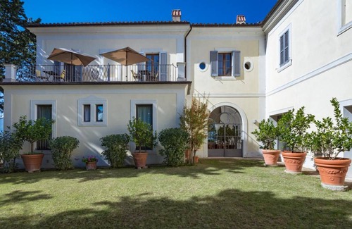 Camerino Villa | 350 m² Villa ∙ 7 bedrooms ∙ 13 guests